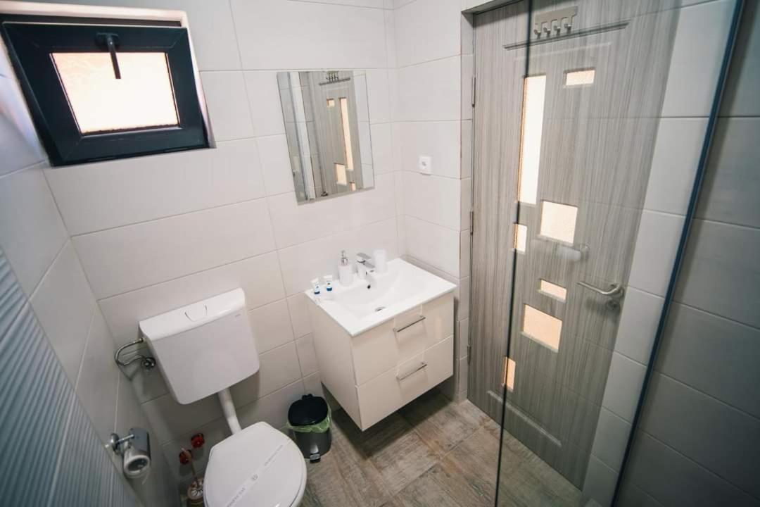 Casutele Amaliei Hotel Corbu  Buitenkant foto